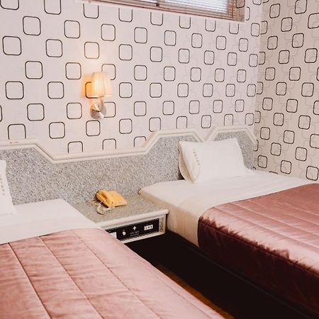 Tong Hsin Hotel Pingtung Bagian luar foto